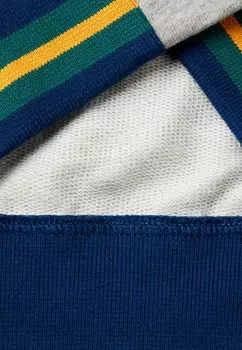 Толстовка HOODIE OPENING WITH SNAPS CUFFS AND HEM WELT POCKETS AT FRONT AND EMBROIDERY IN HEART POSITION United Colors of Benetton, серый