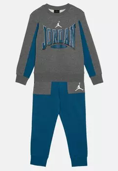 Толстовка RETRO JORDAN CREW UNISEX SET, цвет industrial blue