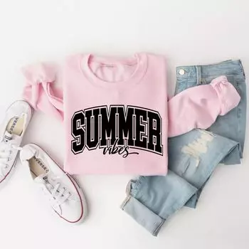 Толстовка с курсивом Varsity Summer Vibes Simply Sage Market