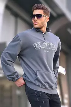 Толстовка с вышивкой на воротнике-молнии дымчатого цвета 6026 MADMEXT