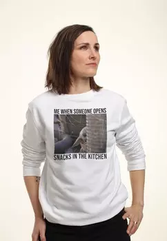 Толстовка STAR WARS: THE MANDALORIAN HEARS SNACKS Star Wars, белый