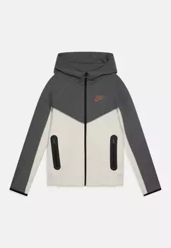 Толстовка TECH Nike Sportswear, цвет dark grey/light bone/black/light british tan