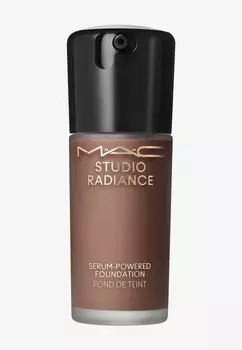 Тональная основа STUDIO RADIANCE SERUM-POWERED FOUNDATION MAC, цвет nw65