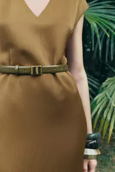 Тонкий кожаный ремень с квадратной пряжкой ZARA, зеленый