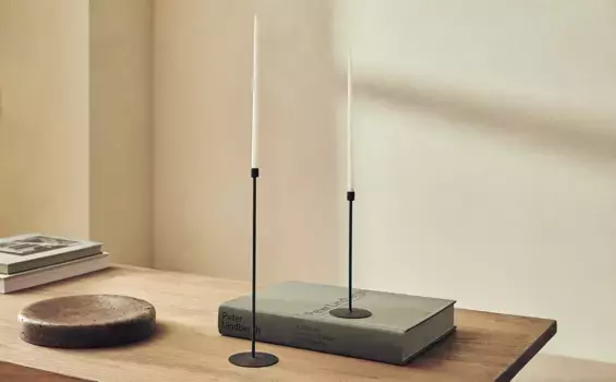 Тонкий подсвечник Zara Home, черный