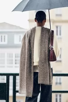 Тонкий вязанный шарф со стразами ZARA, кэмел