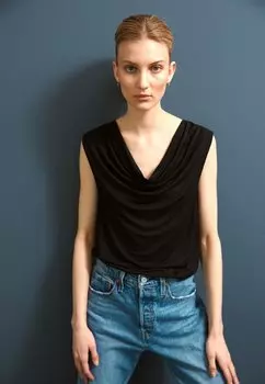 Топ Anna Field, черный