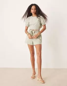 Топ ASOS DESIGN с открытой спиной и объемной цветочной вышивкой зеленого цвета