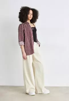 Топ BADGE STRAP Tommy Jeans, черный