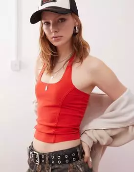 Топ COLLUSION с бретельками через шею и кантом красного цвета