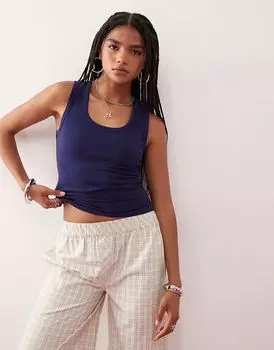 Топ COLLUSION с завышенной горловиной в темно-синем цвете