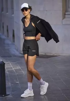 Топ CROP Copenhagen Studios, черный