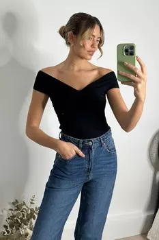 Топ Ely с вырезом бардо Style Cheat, черный