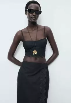 Топ EMBROIDERED CROP Mango, черный