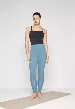 Топ FLOAT WILLA STRAPPY TANK Girlfriend Collective, черный