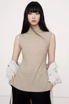 Топ из мериносовой шерсти в рубчик с воротником стойкой Banana Republic, бежевый