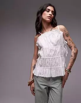 Топ из поплина цвета слоновой кости с ярусами и складками от Topshop