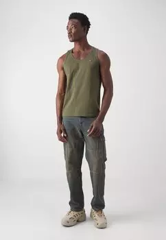 Топ Lsehousemark Tank Levi's, оливковый
