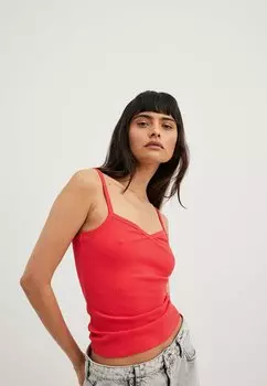 Топ NA-KD, красный