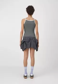 Топ NMKARIN CONTRAST SINGLET Noisy May, серый