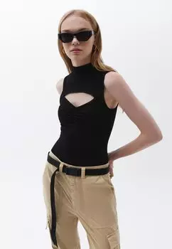 Топ OXXO, черный