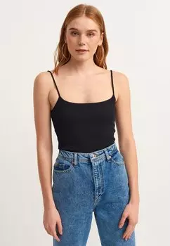 Топ OXXO, черный