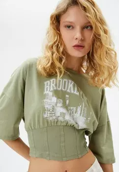 Топ с длинными рукавами DETAIL CROP HALF SLEEVE CREW NECK PRINTED Koton, хаки