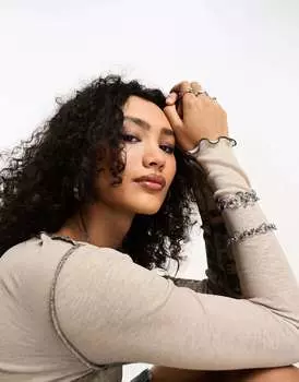 Топ с длинными рукавами и принтом COLLUSION