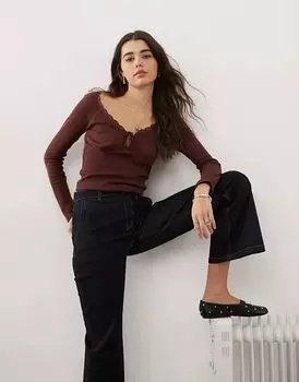 Топ с длинными рукавами и завязкой спереди в шоколадном цвете Miss Selfridge