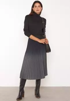 Топ с длинными рукавами Maison 123, черный