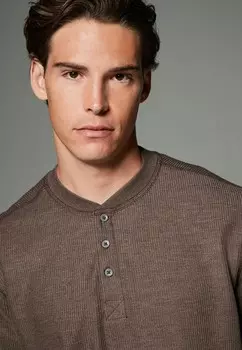 Топ с длинными рукавами REGULAR FIT TEXTURED LONG SLEEVE GRANDAD Next, коричневый