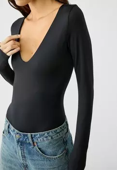 Топ с длинными рукавами V-NECKLINE Stradivarius, черный