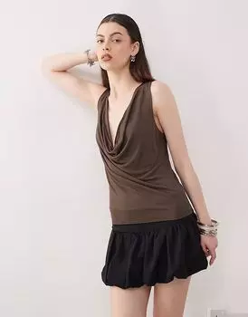 Топ с драпировкой и глубоким вырезом в будничном стиле темно-коричневого цвета Weekday