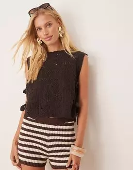 Топ с интересной вязкой в стиле пэчворк от ASOS DESIGN с завязками по бокам в шоколадном цвете