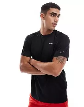 Топ с короткими рукавами Dri-FIT Stride черного цвета Nike Running