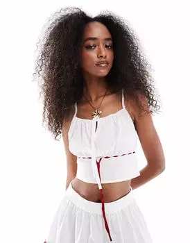 Топ с лямками от Wednesday's Girl в белом и красном цветах