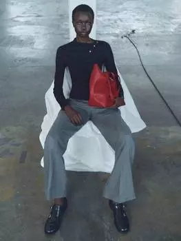 Топ с пуговицами от бетти на плече Mango, темно-синий