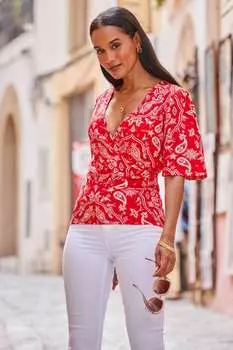 Топ с рукавами-кимоно и корсетным верхом с рюшами Sosandar, красный