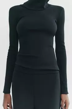 Топ с высоким воротником в ребре ZARA, черный