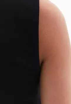 Топ SQUARE NECK OXXO, черный