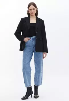 Топ SQUARE NECK SINGLET OXXO, черный