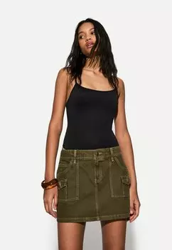 Топ STRAPPY Bershka, черный