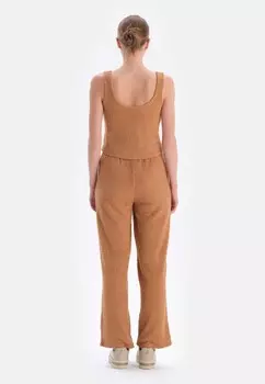 Топ STRAPPY U-NECK REGULAR DAGI, коричневый