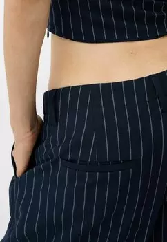 Топ STRIPED SWEETHEART NECKLINE Bershka, темно-синий