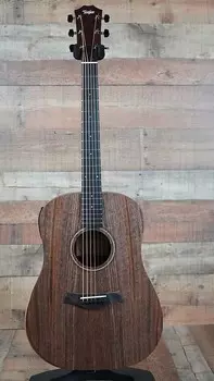 Топ Taylor Academy 20e из орехового дерева | Многослойный орех сзади и по бокам | Кленовый гриф Hard Rock | Накладка на гриф из западноафриканского черного дерева Crelicam | Электроника ЭС-Б | Без выреза | Чехол для концертной сумки