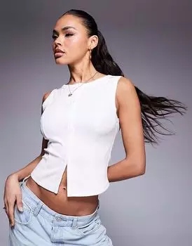 Топ в рубчик с закругленным подолом и застежкой на крючки ASOS DESIGN цвета слоновой кости - IVORY