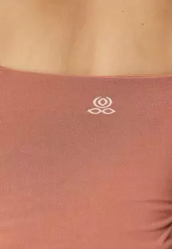 Топ Yogasearcher, розовый