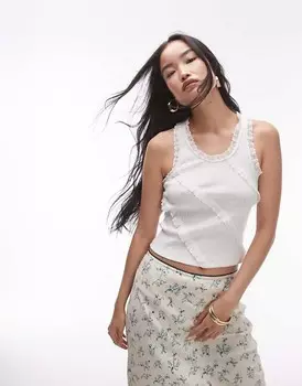 Topshop — белая перфорированная майка с рюшами и воротником-борцовкой