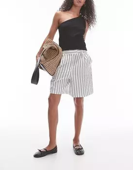 Topshop – Приталенные шорты в черно-белую полоску