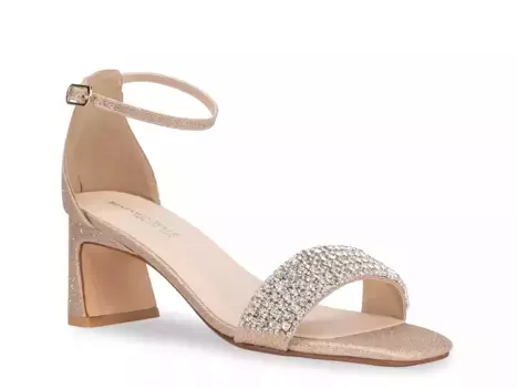 Touch Ups by Benjamin Walk Touch Ups от Benjamin Walk Jade Sandal, цвет шампанского